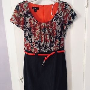 ⬇️ NEW PRICE NWOT Knee length mixed media dress